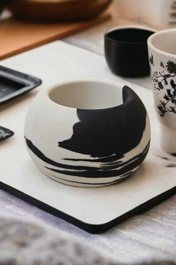Jesmonite black and white – Image 4